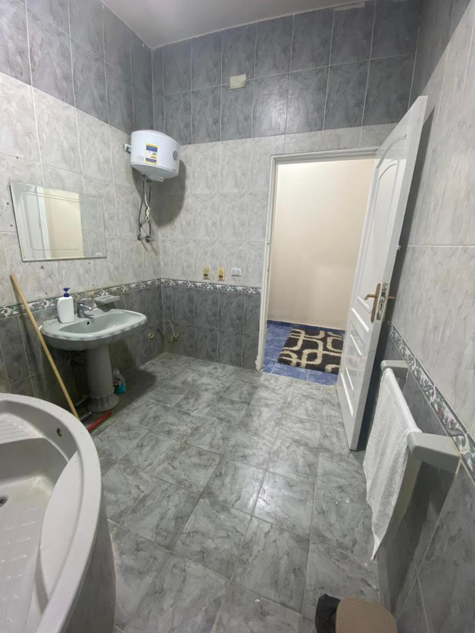 Richard Pyramids Inn Hotel Kafrat al Jabal Quarto foto